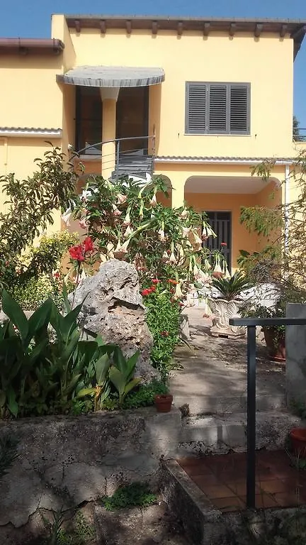 case vacanze san francesco Villa Canicattini Bagni